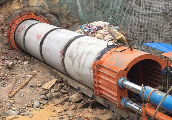 土压平衡顶管机的结构及工作原理